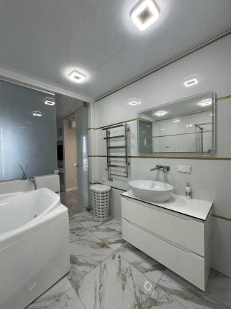 Продам 2к квартиру с ремонтом Ривер Парк - фото 1