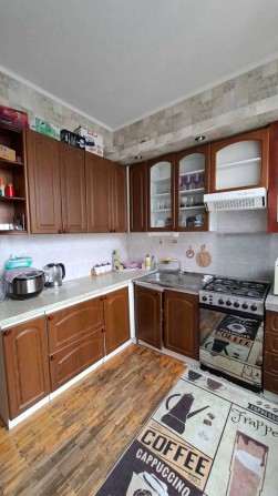 Продам  большая  90м2 3х   квартира на ул. Независимости - фото 1