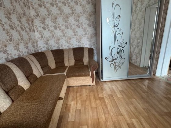 Продам частину квартири . 2 кімнати Днепр