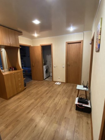 Продам 3 кімнатну квартиру з кладовою - фото 1