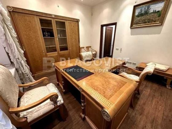 Шота Руставелі 30 Б, офіс з якісним ремонтом Київ