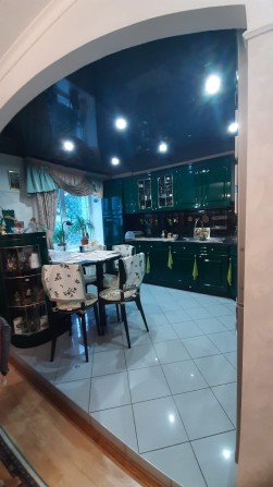 Продам 3-кімнатну квартиру - заходь та живи. Супер локація! - фото 1