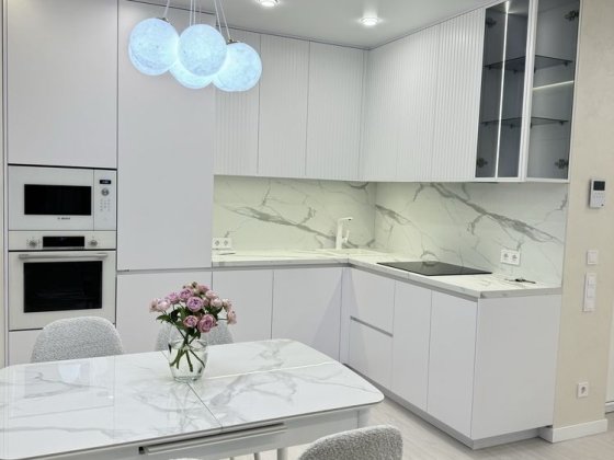 Світла та затишна 1-к квартира 42 м² ЖК Варшавський Плюс Киев