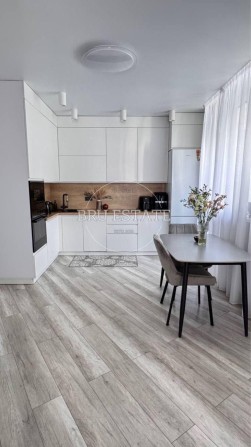 Продаж 1 к квартири Харківський масив 2 й поверх 45 м кв Ремонт - фото 1