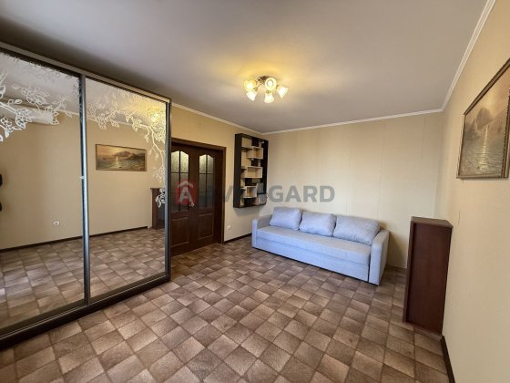 Продам 1 ком. Пр.Мира Днепр