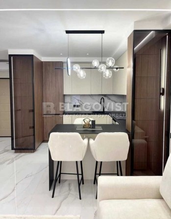 Продаж 1-кімн квартири в ЖК "Нова Англія" вул. Максимовича, 24в - фото 1