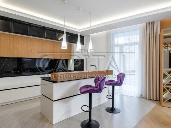 Продаж дизайнерської квартири 169 м² Киев