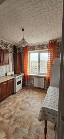 Продам 2 кімнатну квартиру ж/м Тополя 3 - фото 1