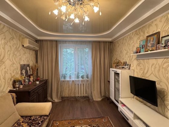 Продам 3к квартиру на вул.Калинова. лівий берег Дніпро