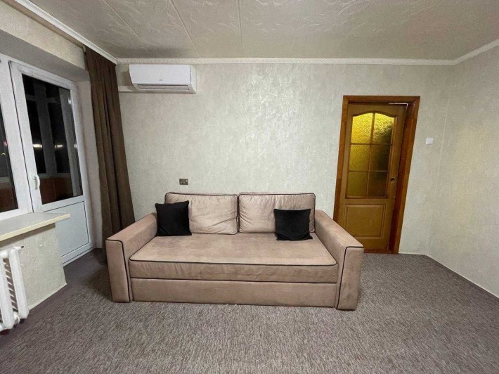 Продаж однокімнатної квартири з ремонтом - фото 1