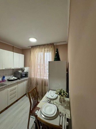 Продаю 1 кім квартиру в центрі міста - фото 1