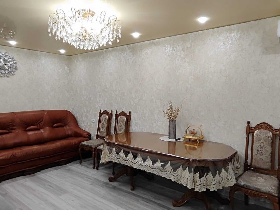 Трикімнатна квартира з євроремонтом.Кімнати роздільні.Кухня-студія Житомир