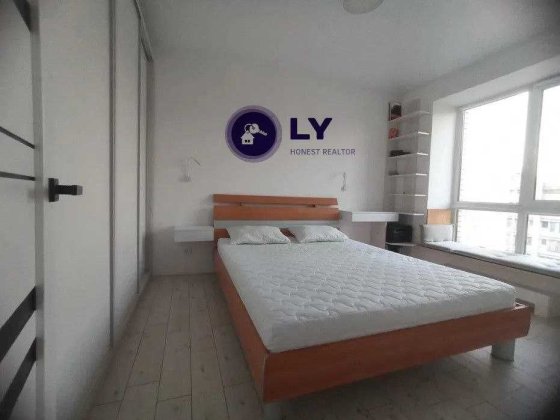 Продам квартиру з капітальним ремонтом у ЖК Рівер Парк Днепр