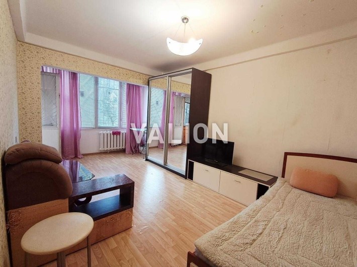 Продажа 1 к квартиры 32 м2 с ГАЗОМ ул. Русановская набережная 12/1 - фото 1