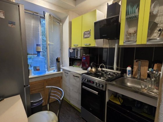 Продам 1к на Красном Камне Днепр