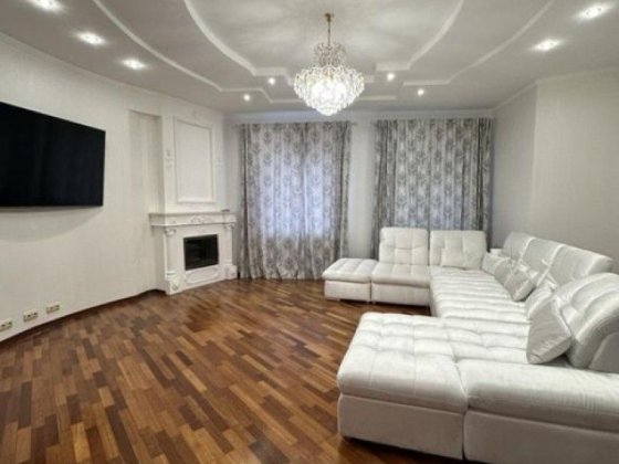 4-кімнатна квартира після капремонту, 561785 Черкассы