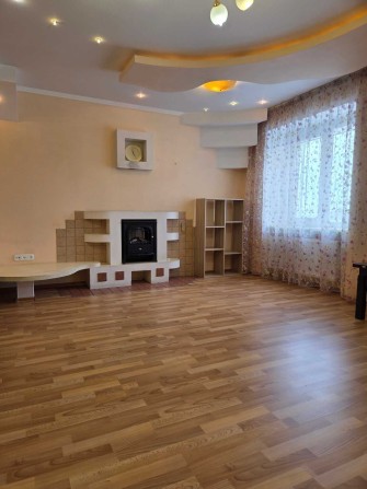 Продам квартиру площею 127 кв.м.  по Сумгаїтській, 17/1. - фото 1