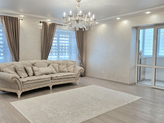 Продаж квартири в Елітному будинку,  Сертифікат, Чернігів Чернигов