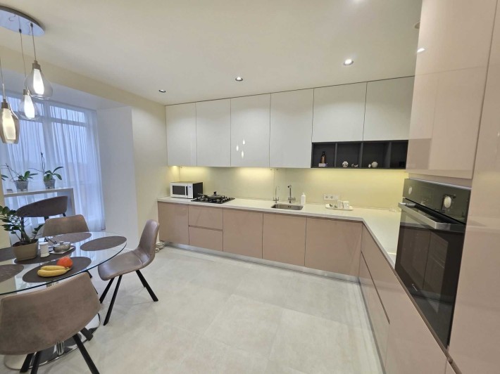 Продам 3к.квартиру 102 м²!ЖК Щасливий!Подстанция!Гагарина! - фото 1