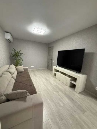 3-кімнатна квартира з видом на р. Дніпро, можливий обмін - фото 1