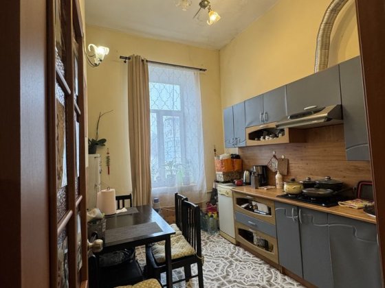 Продам однокімнатну квартиру у центрі міста Дніпро