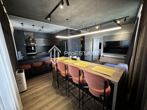 Продаж  ЖК Славутич в.Зарічна Славутич 100м2 LUX ремонт Киев