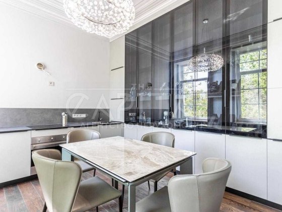 Продажа квартиры ул. Коновальца Евгения, 17 Печерский район Киев