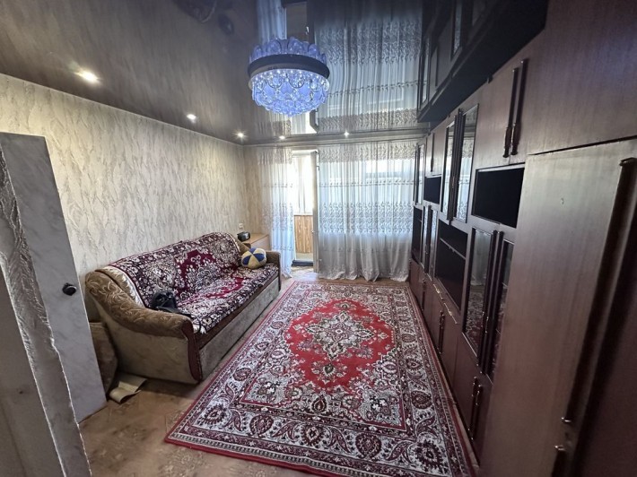 Продам 1-к квартиру на Клочко-6 ( кирпичный дом) - фото 1