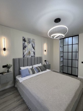 Продам 2к квартиру с хорошим ремонтом в ЖК Семейный Плюс - фото 1