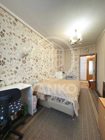 Продаж 4 кім - Вишенька, Юності - фото 1