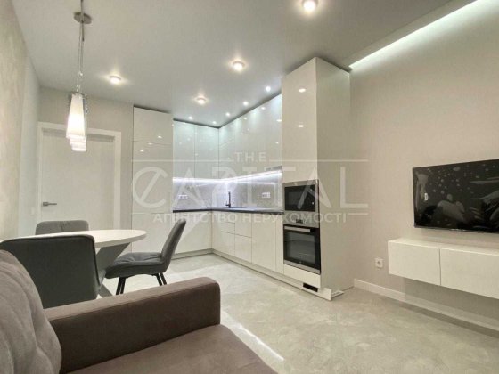 Продаж, 1 кімнатна, з ремонтом, Дарницький район, ЖК Seven, Осокорки Киев