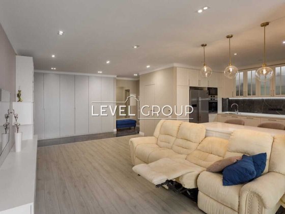 Продаж 2-кімнатної квартири з ремонтом, Герцен Парк, Шевченківський Киев