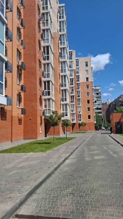 Продам 3х к.квартиру новострой ЖК Затишний   жм Перемога - 3 - фото 1