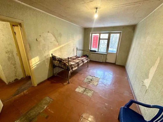 Срочно продам 1-к квартиру под ремонт Красный камень Червоний Камінь Днепр