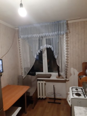 Продам трехкомнатную квартиру - фото 1