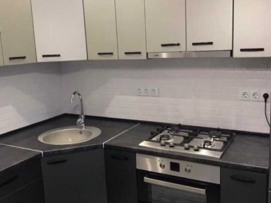 Продам 2к Парус Коммунар Ремонт чешка Днепр