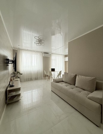 Продам 2 кімнатну квартиру в ЖК Фаворит - фото 1