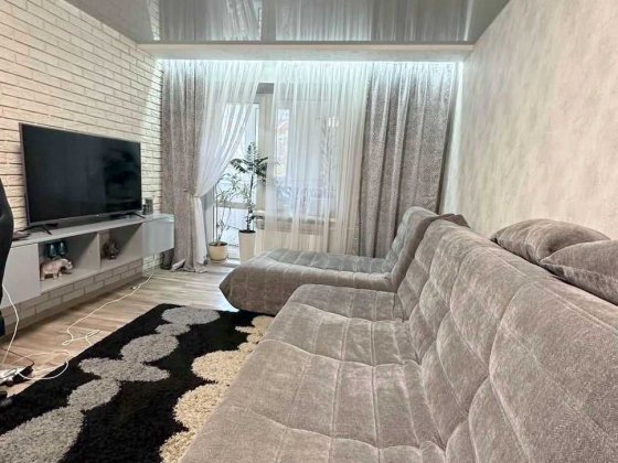 Продам 3-к квартиру в кирпичной высотке на Савкина, Красный Камень Дніпро