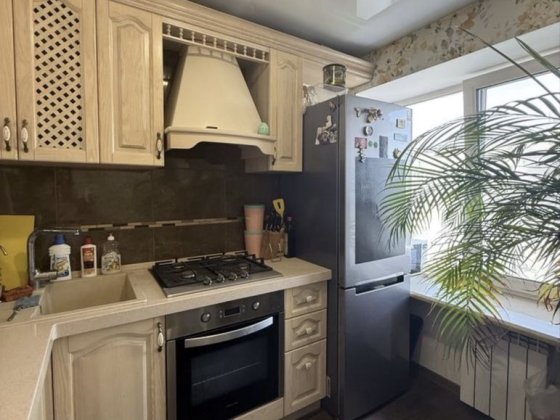 1-ая квартира Центр. Кирпичный дом Днепр