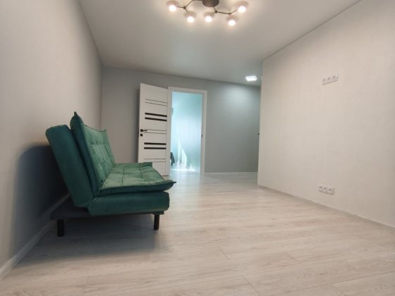 Продаж сучасної 2 кім. квартири з ремонтом в затишному районі  міста Кропивницкий