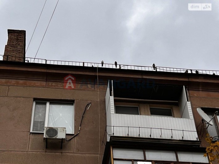 Продам 1 кімнатну квартиру студію в центрі - фото 1