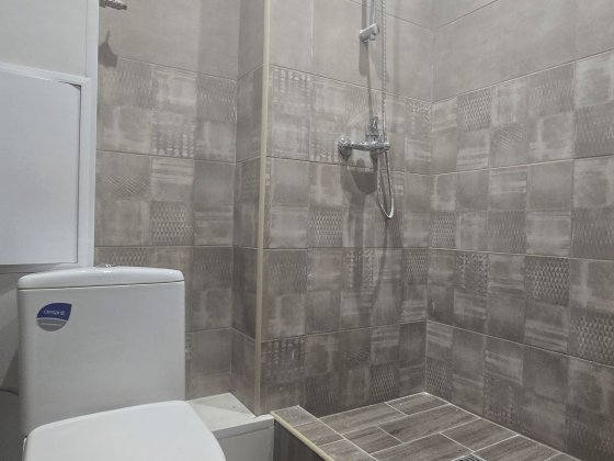 У продажу 2к квартира з автономкою біля Сонячного Дніпро