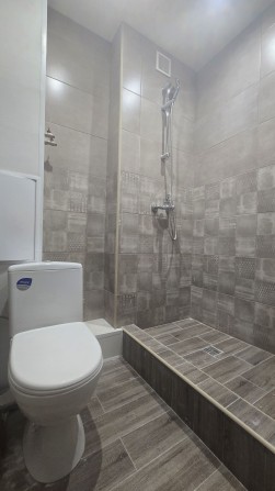 У продажу 2к квартира з автономкою біля Сонячного - фото 1