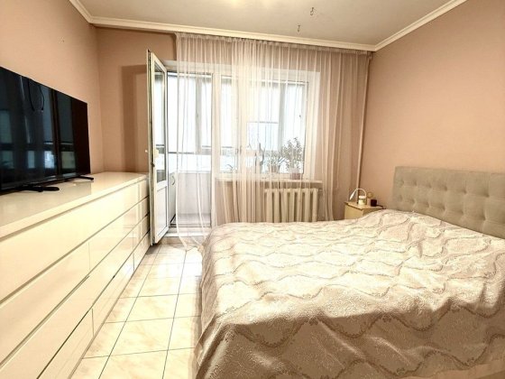 Продається 3-х кімнатна квартира на Сихові вулиця Червоної Калини Львов