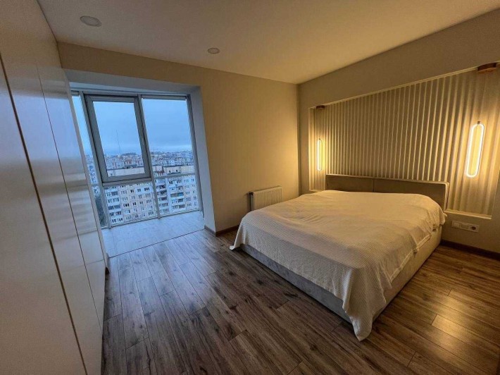 Продаж стильної сучасної квартири в новобудові в. Наукова - фото 1