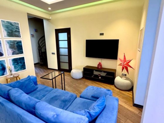 Продаж просторої квартири вул Городоцька клубний будинок Львів