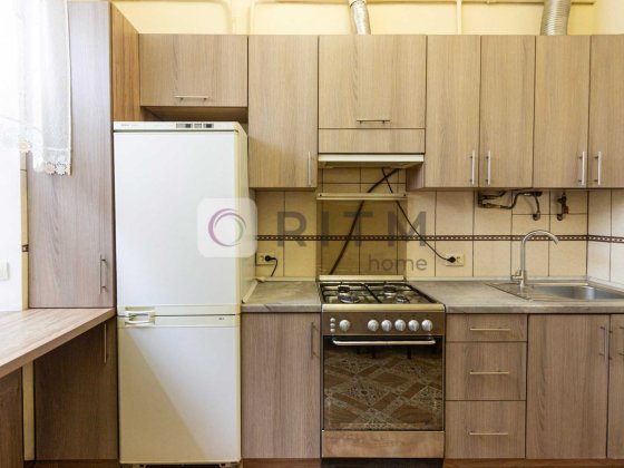 Продаж 2 кім. квартира коло центру вул. Шептицьких. Без комісії. Львів