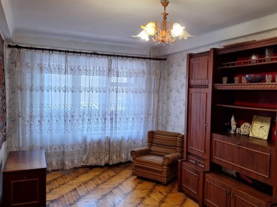 Продається 3-кімнатна квартира  2/9  вул.Українська. Власник!!! Запоріжжя