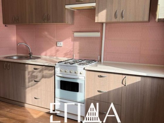 2-кімнатна квартира Жадова 5/9 АГО Кропивницький