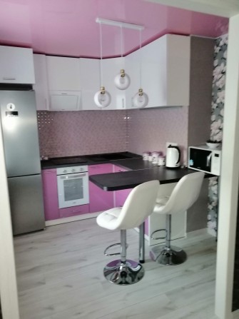 Продам 1 кім з капітальним ремонтом та меблями, можливий продаж по сер - фото 1